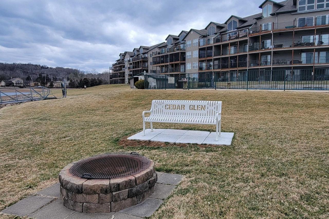 Step-Free Camdenton Condo With Boat Ramp, Dock, Slip Екстериор снимка