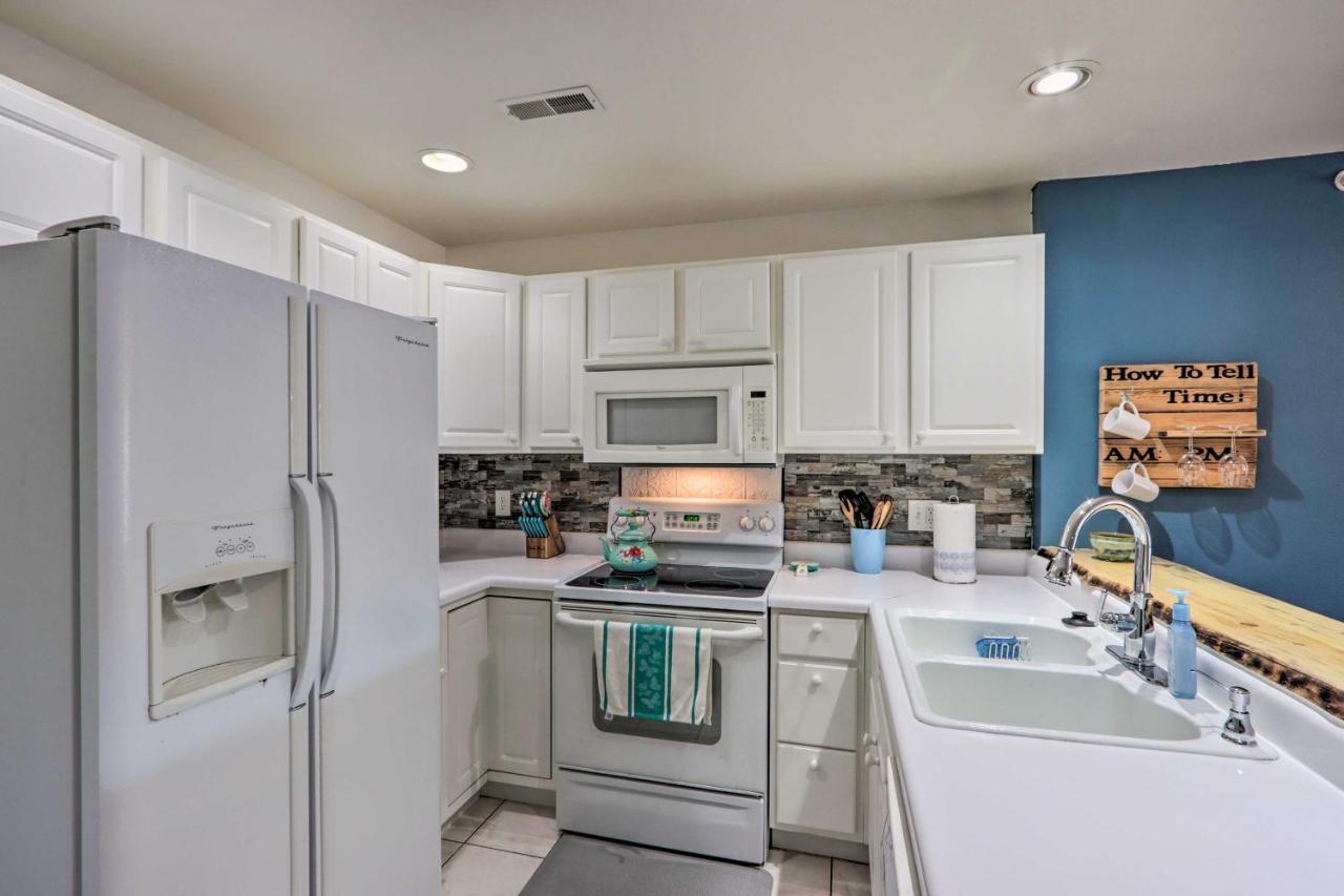 Step-Free Camdenton Condo With Boat Ramp, Dock, Slip Екстериор снимка