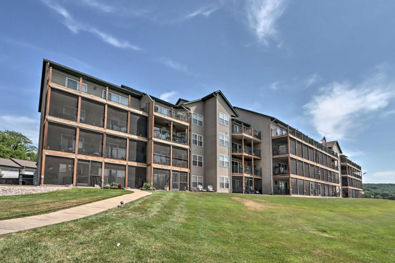 Step-Free Camdenton Condo With Boat Ramp, Dock, Slip Екстериор снимка